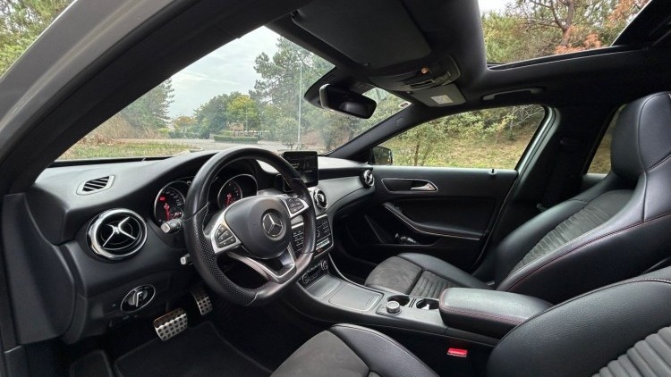 Mercedes-Benz Classe GLA 250 250 AMG 4-Matic