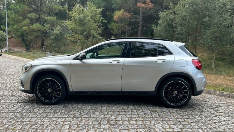 Mercedes-Benz Classe GLA 250 250 AMG 4-Matic