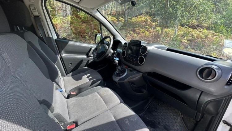 Citroën Berlingo 1.6 BlueHDI (Iva Dedutivel)