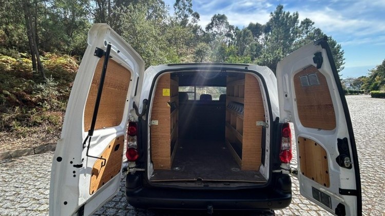 Citroën Berlingo 1.6 BlueHDI (Iva Dedutivel)