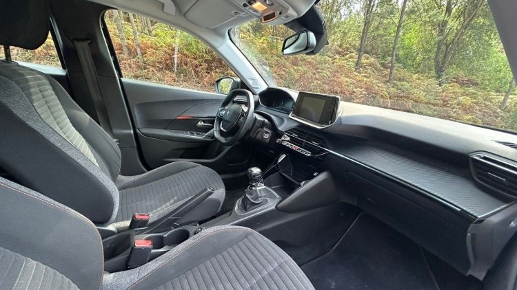 Peugeot 2008 1.2 PureTech Active Pack