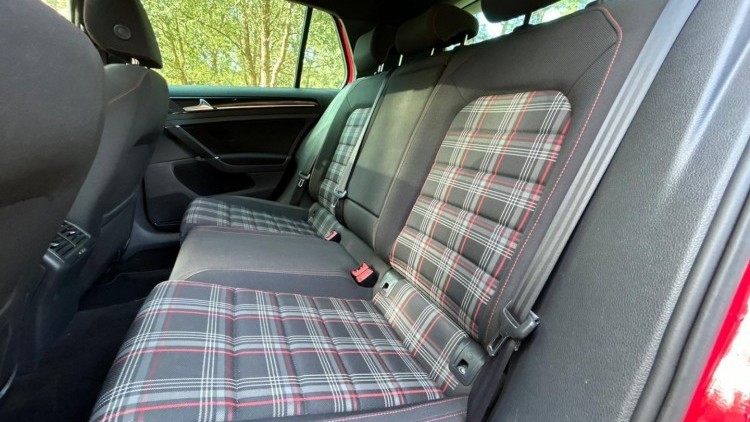 Volkswagen Golf GTi 2.0 Performace