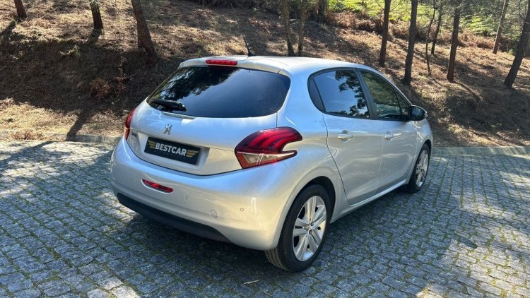 Peugeot 208 1.2 PureTech Style