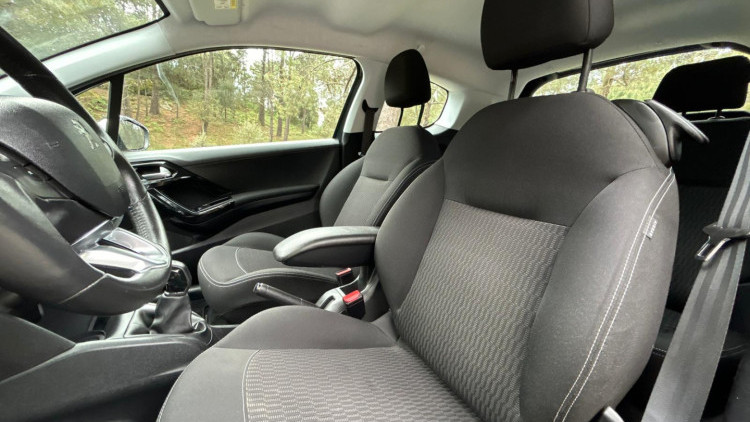 Peugeot 208 1.2 PureTech