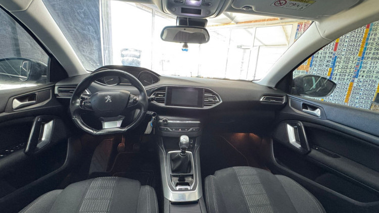 Peugeot 308 1.2 e-THP Allure