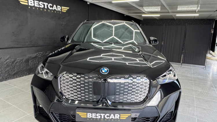 BMW iX1 eDrive20 M Sport Pro