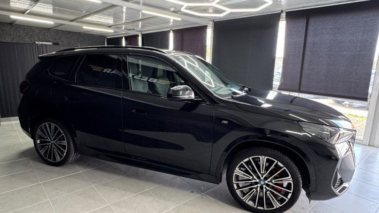 BMW iX1 eDrive20 M Sport Pro