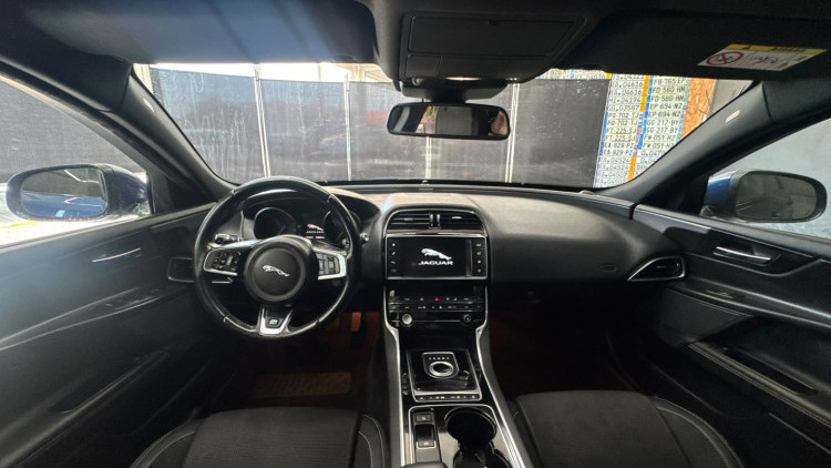 Jaguar XE 2.0 D R-Sport Aut.