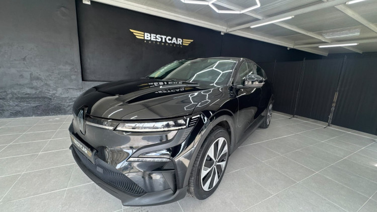 Renault M&eacute;gane E-Tech
