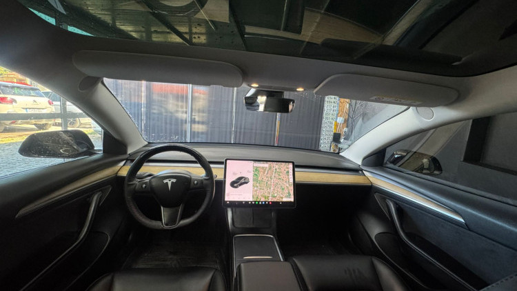 Tesla Model 3 Standard Range Plus