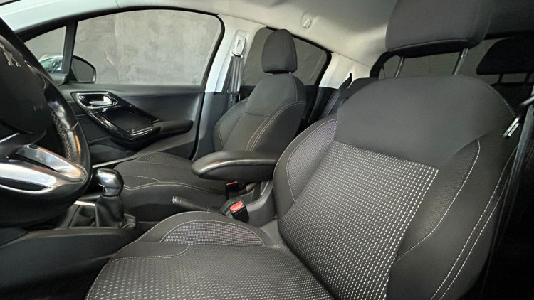 Peugeot 208 1.2 PureTech Style