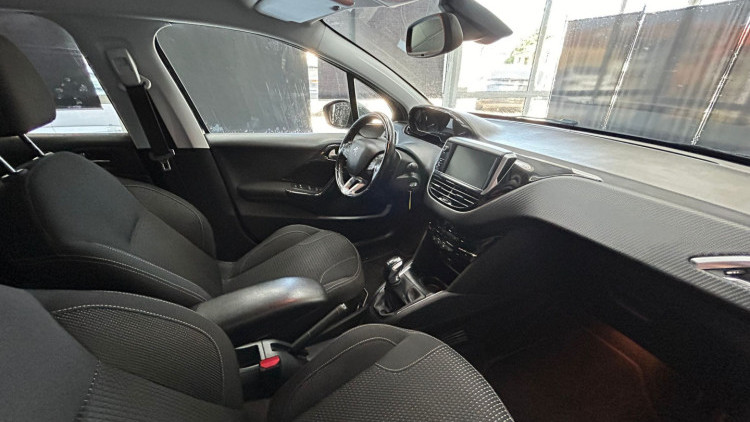 Peugeot 208 1.2 PureTech Style