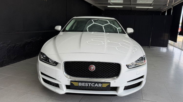 Jaguar XE 2.0 R-Sport Aut.