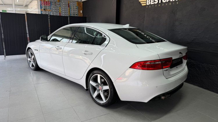 Jaguar XE 2.0 R-Sport Aut.