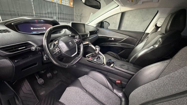 Peugeot 3008 1.2 PureTech Allure