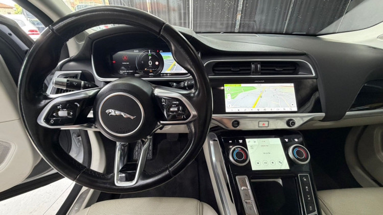 Jaguar I-Pace EV400 AWD