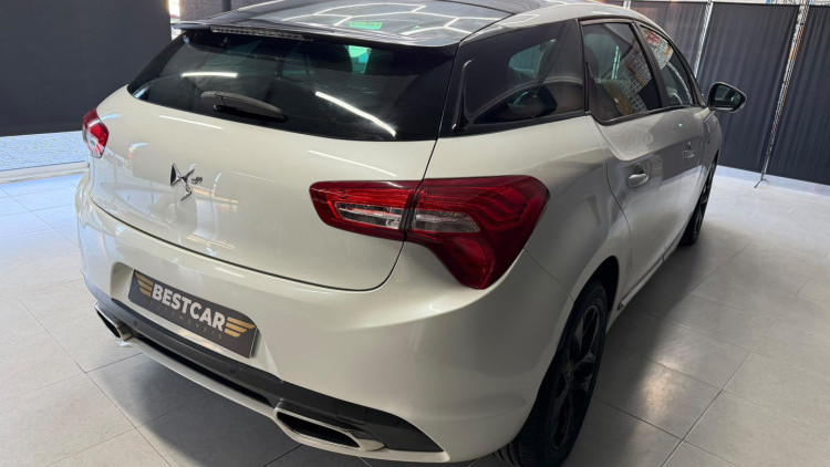 Citro&euml;n DS5 2.0 HDi Hybrid4 Sport Chic CMP6