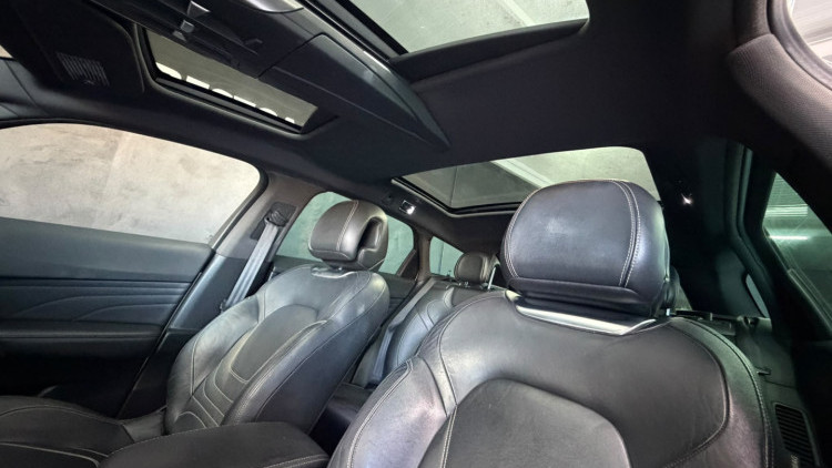 Citro&euml;n DS5 2.0 HDi Hybrid4 Sport Chic CMP6