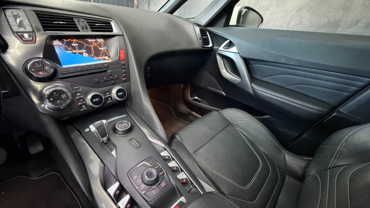 Citro&euml;n DS5 2.0 HDi Hybrid4 Sport Chic CMP6