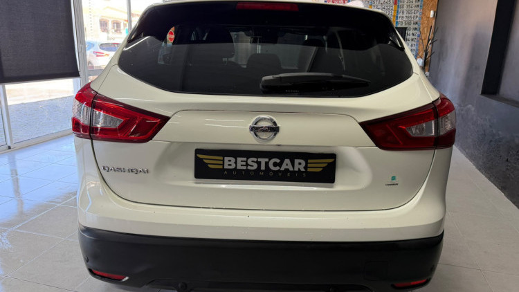 Nissan Qashqai 1.2 DIG-T N-Connecta