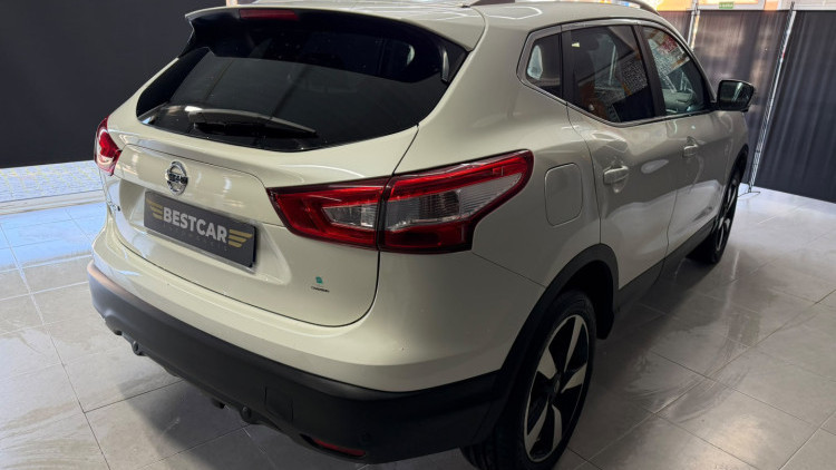 Nissan Qashqai 1.2 DIG-T N-Connecta