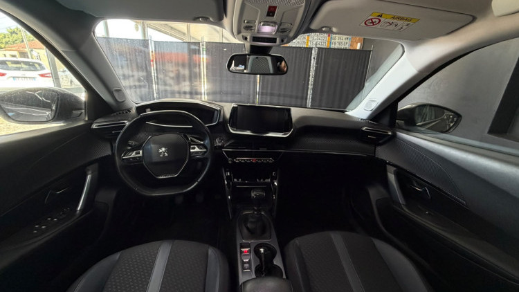 Peugeot 2008 1.2 PureTech Allure