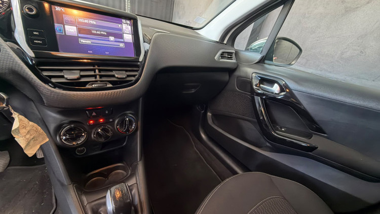 Peugeot 208 1.2 PureTech Style