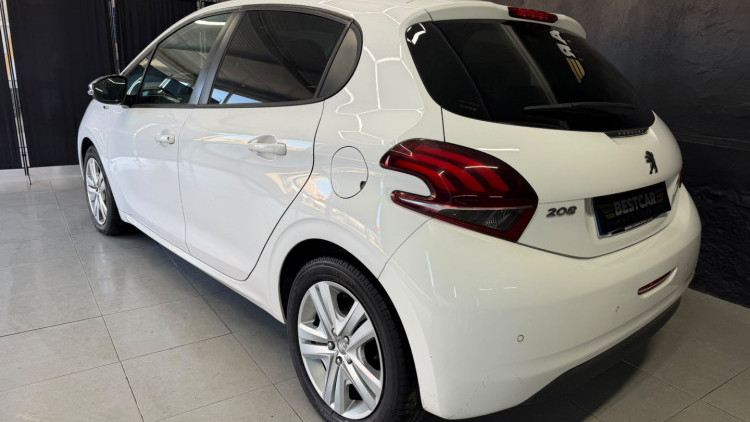 Peugeot 208 1.2 PureTech Style