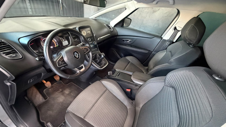 Renault Grand Sc&eacute;nic 1.7 Blue DCi Bose Edition