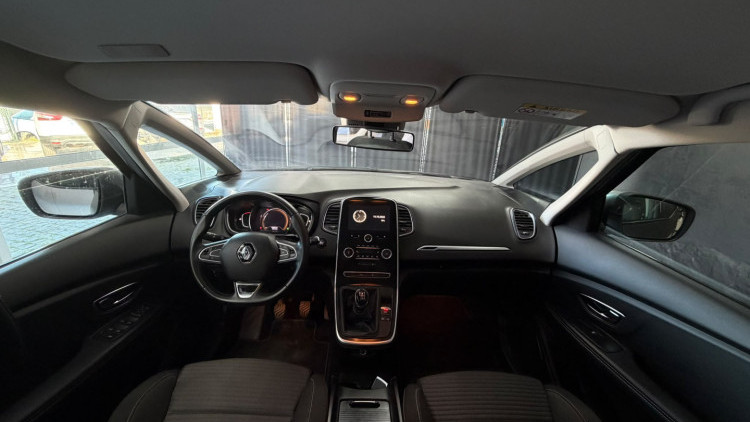 Renault Grand Sc&eacute;nic 1.7 Blue DCi Bose Edition