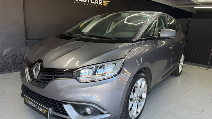 Renault Grand Sc&eacute;nic 1.7 Blue DCi Bose Edition